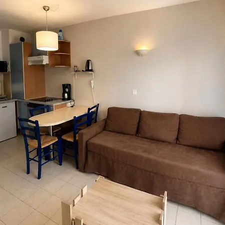 In Golfe-juan With Pool Garden & Parking *