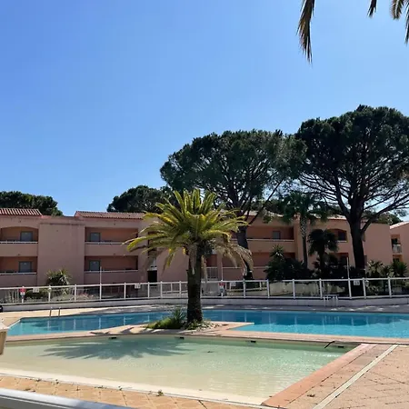In Golfe-juan With Pool Garden & Parking Lejlighed